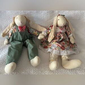 Girl/Boy Bunny Set2. White Muslin body w/removable clothes. Custom made, ex cond